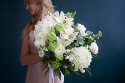 SIMPLE WHITE